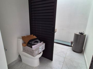 CASA NUEVA EN VENTA EN RESIDENCIAL MONTERREAL, CAMINO A HUEJOTZINGO!