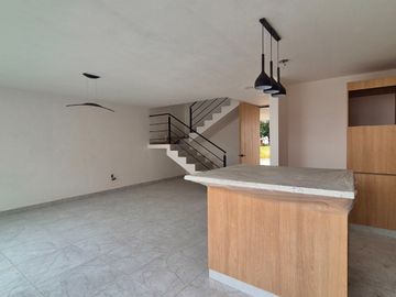 CASA NUEVA EN VENTA EN RESIDENCIAL MONTERREAL, CAMINO A HUEJOTZINGO!