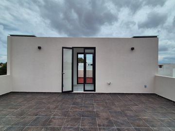 CASA NUEVA EN VENTA EN RESIDENCIAL MONTERREAL, CAMINO A HUEJOTZINGO!