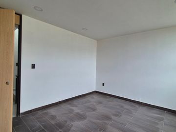 CASA NUEVA EN VENTA EN RESIDENCIAL MONTERREAL, CAMINO A HUEJOTZINGO!