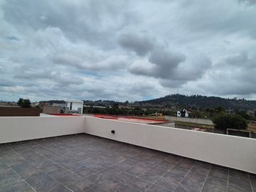 CASA NUEVA EN VENTA EN RESIDENCIAL MONTERREAL, CAMINO A HUEJOTZINGO!