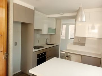 PRECIO DE OPORTUNIDAD VENTA EDIFICIO DE 11 DEPARTAMENTOS EN PROVIDENCIA