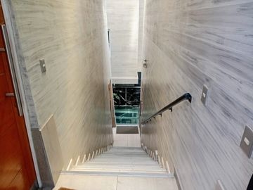 PRECIO DE OPORTUNIDAD VENTA EDIFICIO DE 11 DEPARTAMENTOS EN PROVIDENCIA
