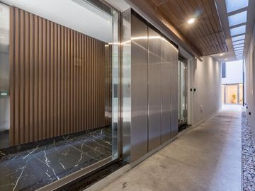 VENTA- Departamento - A estrenar - 2 dormitorios con Patio y Cochera- Centro, Rosario.