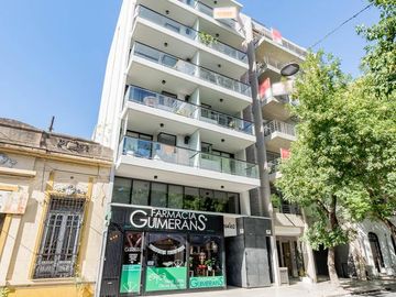 VENTA- Departamento - A estrenar - 2 dormitorios con Patio y Cochera- Centro, Rosario.