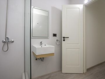 Venta Departamento 3 ambientes Villa Urquiza Cochera Patio Jardin