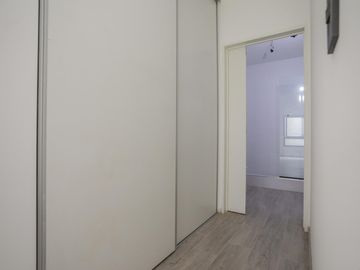 Venta Departamento 3 ambientes Villa Urquiza Cochera Patio Jardin