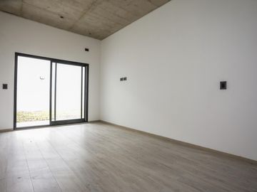 Venta Departamento 3 ambientes Villa Urquiza Cochera Patio Jardin