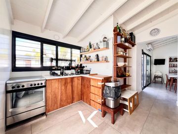 Casa moderna en una planta en Martínez, San Isidro - RESERVADA