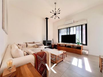 Casa moderna en una planta en Martínez, San Isidro - RESERVADA