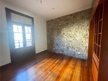 Casa de estilo Antiguo- La Perla