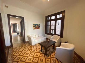 Casa de estilo Antiguo- La Perla