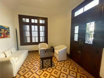 Casa de estilo Antiguo- La Perla