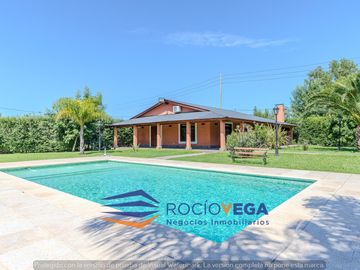 Casa quinta en venta sobre Francisco Alvarez, Moreno