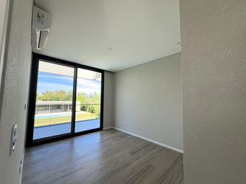 Casa en Barrio El Atardecer Haras Santa Maria PG