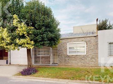 Casa de 3 dormitorios en venta, Villa Elvira