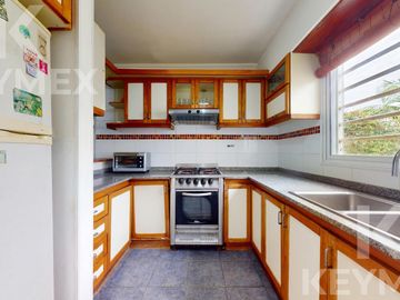 Casa de 3 dormitorios en venta, Villa Elvira