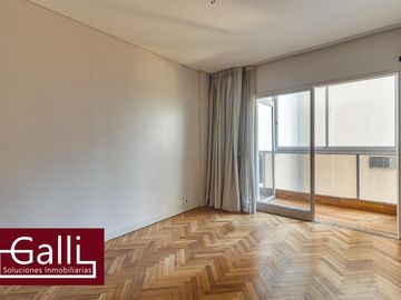 Hermoso piso totalmente reciclado en Recoleta