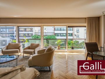 Hermoso piso totalmente reciclado en Recoleta