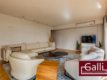 Hermoso piso totalmente reciclado en Recoleta