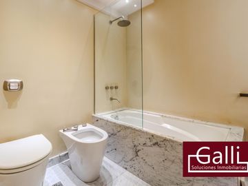 Hermoso piso totalmente reciclado en Recoleta