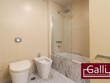 Hermoso piso totalmente reciclado en Recoleta