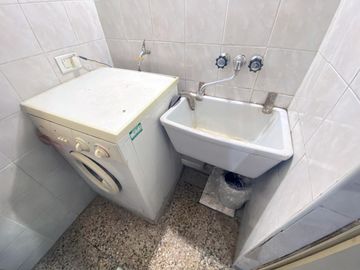 VENTA/PERMUTA - Casa de 3 dormitorios con cochera y patio seco. Luis Agote, Rosario.
