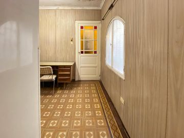 VENTA/PERMUTA - Casa de 3 dormitorios con cochera y patio seco. Luis Agote, Rosario.