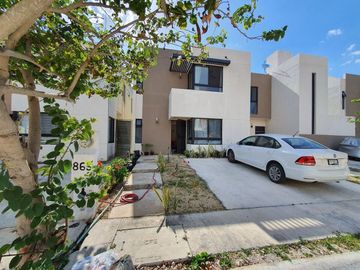 Casa en privada Solana de 3 recámaras
