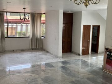 Seguridad! VENTA CASA CON 5 RECAMARAS-PARQUES HERRADURA