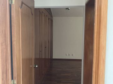Seguridad! VENTA CASA CON 5 RECAMARAS-PARQUES HERRADURA