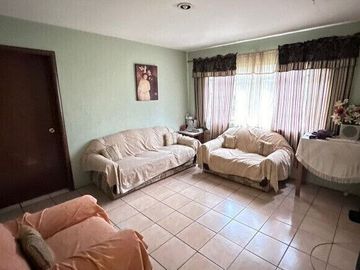 Casa en Venta en Las Cañadas - Blv de San Isidro Sur 1615