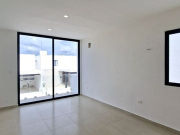 CASA EN VENTA ENTREGA INMEDIATA, INFONAVIT, SITPACH MÉRIDA YUC.