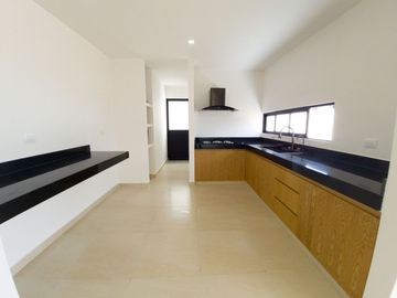 CASA EN VENTA ENTREGA INMEDIATA, INFONAVIT, SITPACH MÉRIDA YUC.