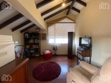 CASA DE VENTA SECTOR LUMBISÍ