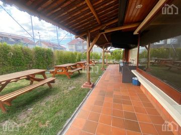 CASA DE VENTA SECTOR LUMBISÍ