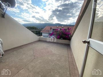 CASA DE VENTA SECTOR LUMBISÍ