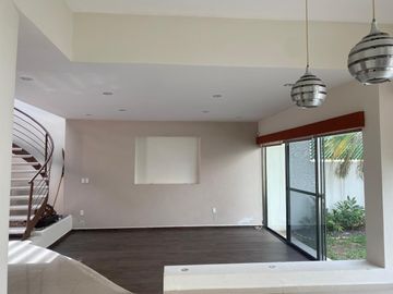 CASA EN RENTA EN FRACC. LAS PALMAS, MEDELLIN DE BRAVO, VERACRUZ