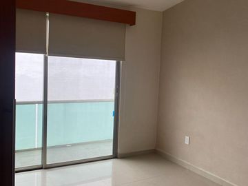 CASA EN RENTA EN FRACC. LAS PALMAS, MEDELLIN DE BRAVO, VERACRUZ