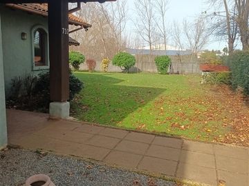 Casa en Venta en condominio Santa Raquel