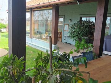 Casa en Venta en condominio Santa Raquel