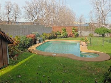 Casa en Venta en condominio Santa Raquel