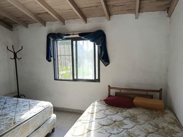 Casa con Departamento en venta en Merlo Norte