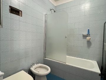 Casa PH en venta en Lanus Oeste