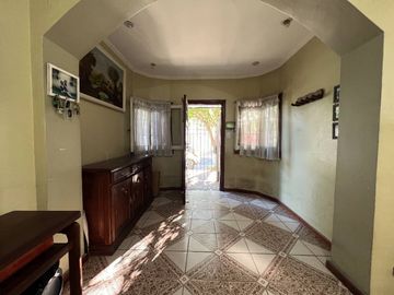 Casa PH en venta en Lanus Oeste