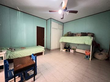Casa PH en venta en Lanus Oeste