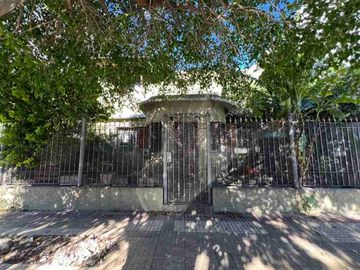 Casa PH en venta en Lanus Oeste