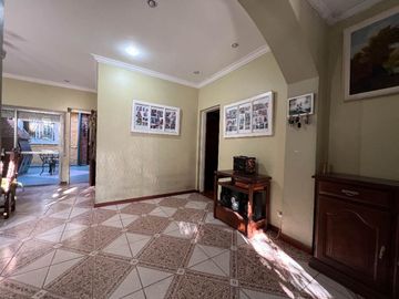 Casa PH en venta en Lanus Oeste
