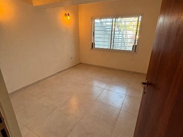 Casa PH en venta en Berazategui Oeste