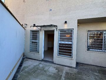 Casa PH en venta en Berazategui Oeste